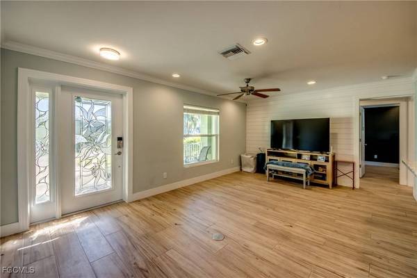 3410 Oasis BLVD, Cape Coral, FL 33914