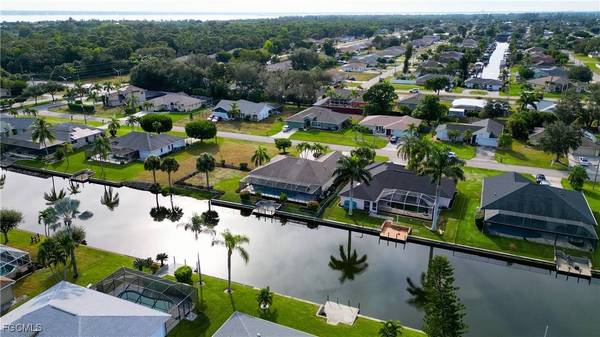 2313 SE 8th TER, Cape Coral, FL 33990