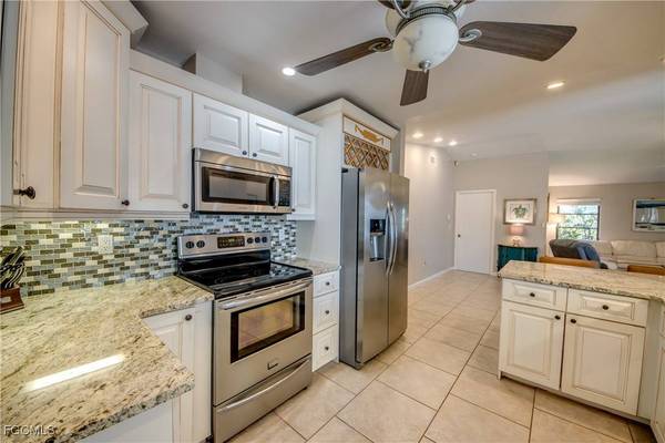 4627 SW 2nd AVE, Cape Coral, FL 33914