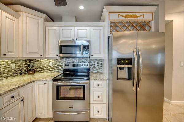 4627 SW 2nd AVE, Cape Coral, FL 33914