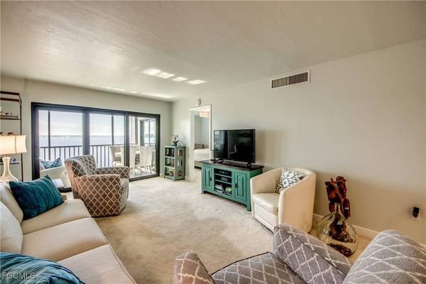 4510 N Key DR #604, North Fort Myers, FL 33903