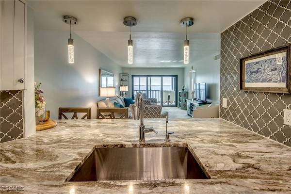 4510 N Key DR #604, North Fort Myers, FL 33903