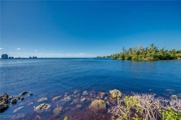 4510 N Key DR #604, North Fort Myers, FL 33903