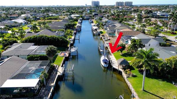 5317 SW 11th PL, Cape Coral, FL 33914