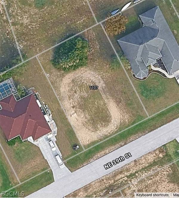 1107 NE 39th ST, Cape Coral, FL 33909