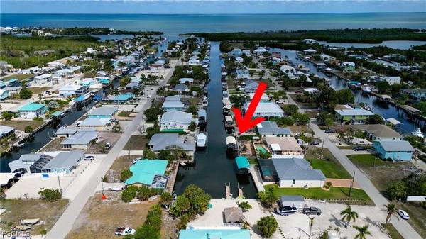 16057 Bowline ST, Bokeelia, FL 33922