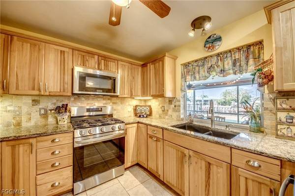 16057 Bowline ST, Bokeelia, FL 33922