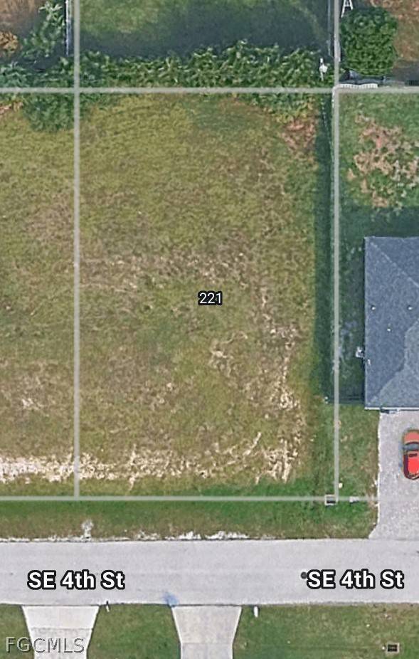221 SE 4th ST, Cape Coral, FL 33990