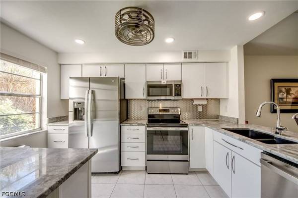 4016 SE 19th AVE #101, Cape Coral, FL 33904