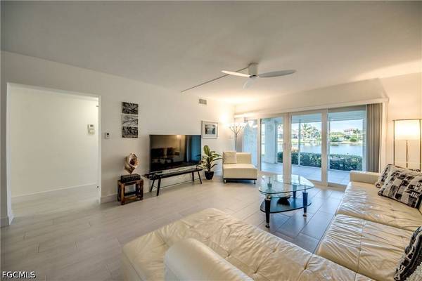 4016 SE 19th AVE #101, Cape Coral, FL 33904