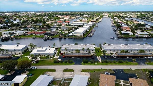 4016 SE 19th AVE #101, Cape Coral, FL 33904