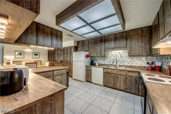 4963 Vincennes ST #1-2, Cape Coral, FL 33904