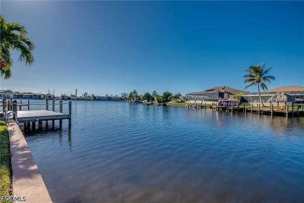 4532 SW 1st PL, Cape Coral, FL 33914