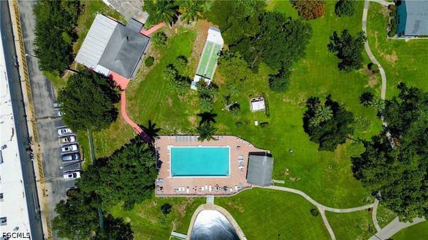 1215 Tropic TER, North Fort Myers, FL 33903