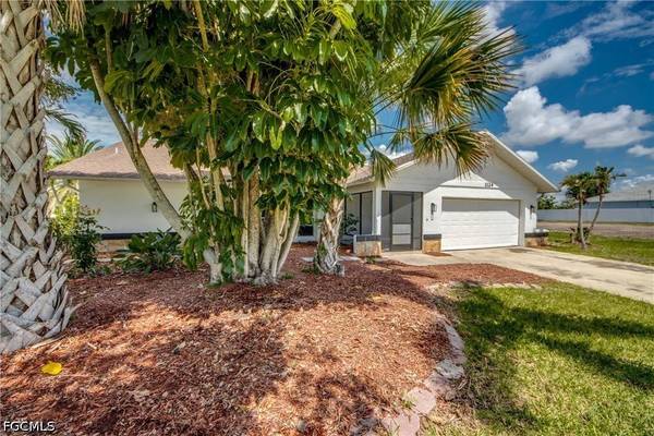 1124 NW 1st PL, Cape Coral, FL 33993
