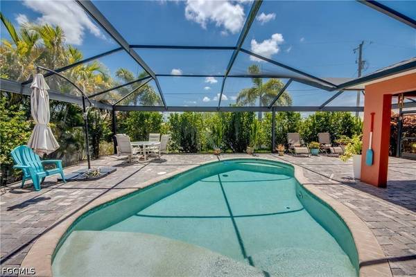 1821 NW 1st PL, Cape Coral, FL 33993