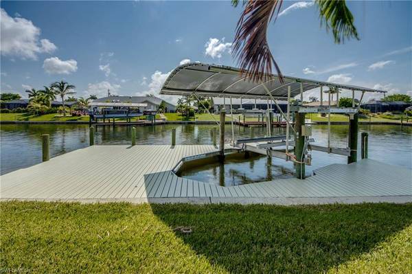 3619 SE 1st AVE, Cape Coral, FL 33904