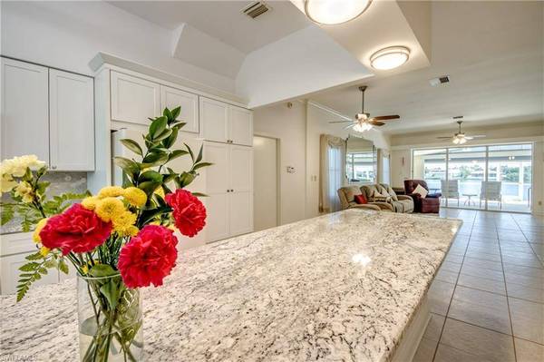 850 SE 1st TER, Cape Coral, FL 33990