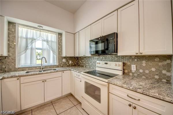 850 SE 1st TER, Cape Coral, FL 33990