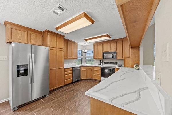 11953 Fm 2153, Sanger, TX 76266