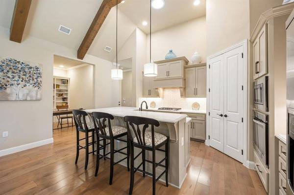 123 Freesia Drive, Flower Mound, TX 75028