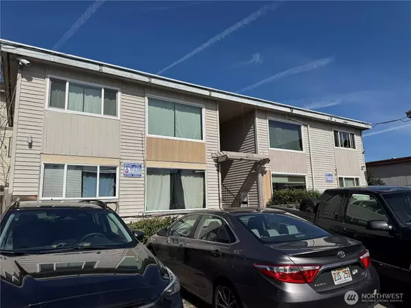 14438 34th AVE S, Tukwila, WA 98168