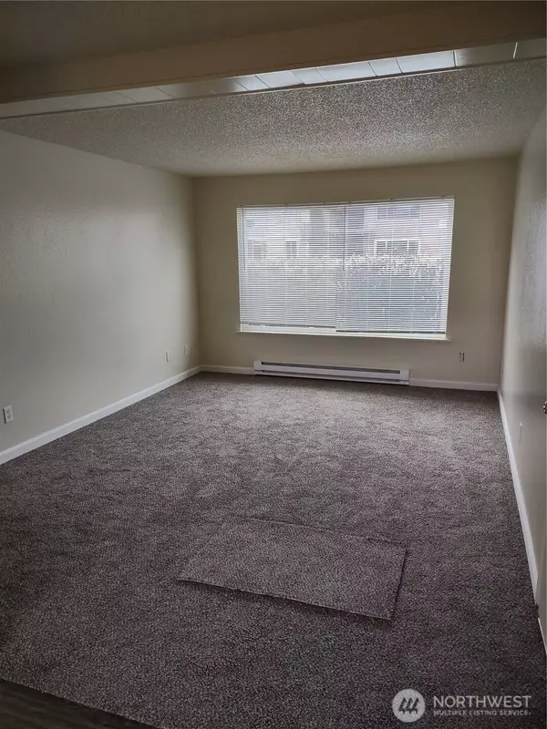 14438 34th AVE S, Tukwila, WA 98168