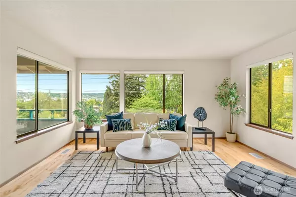 5510 3rd AVE NW, Seattle, WA 98107