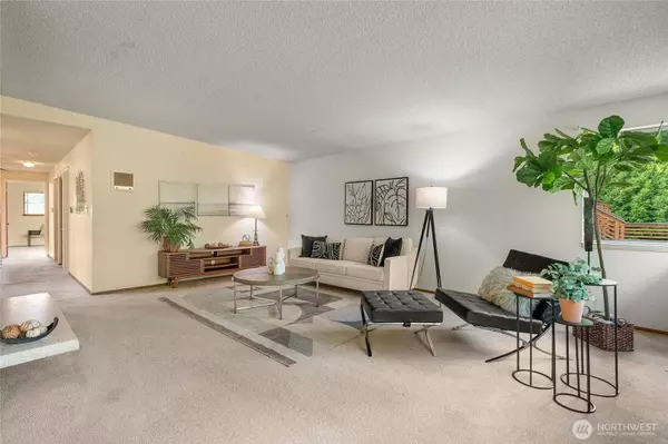 62 165th AVE SE, Bellevue, WA 98008