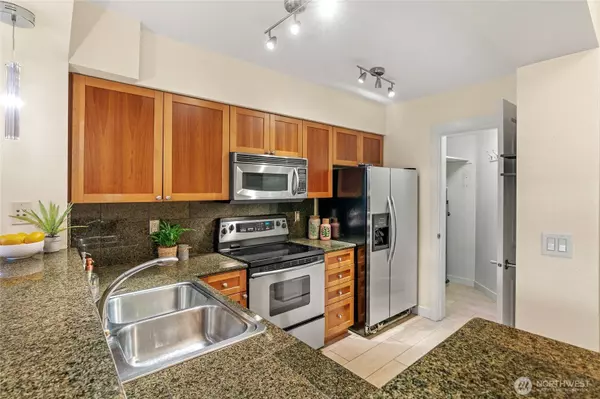 1545 NW 57th ST #220, Seattle, WA 98107