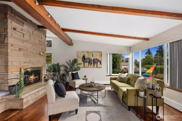 1400 SW Thistle ST, Seattle, WA 98106