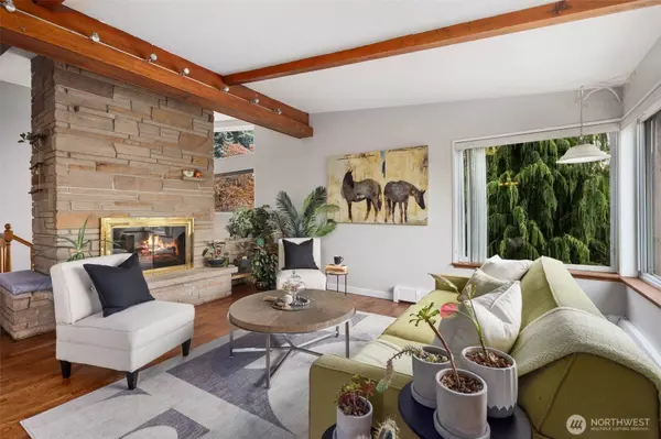 1400 SW Thistle ST, Seattle, WA 98106