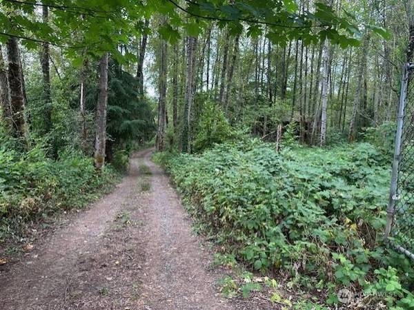 17037 Tiger Mountain RD SE, Issaquah, WA 98027