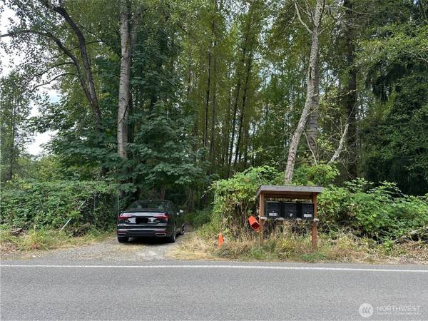 17037 Tiger Mountain RD SE, Issaquah, WA 98027