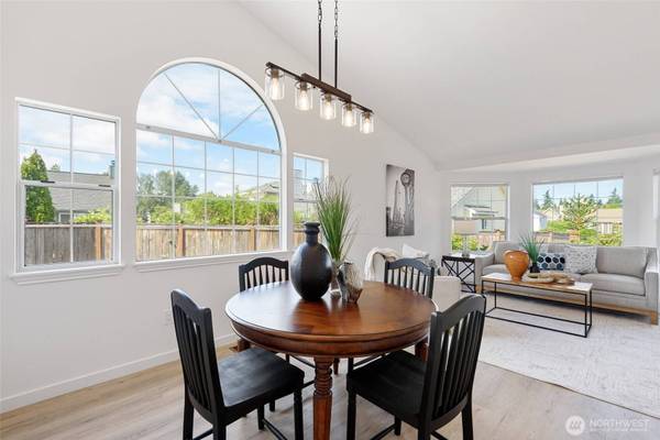 35210 13th PL SW, Federal Way, WA 98023