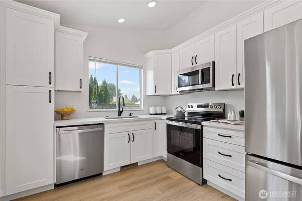 35210 13th PL SW, Federal Way, WA 98023