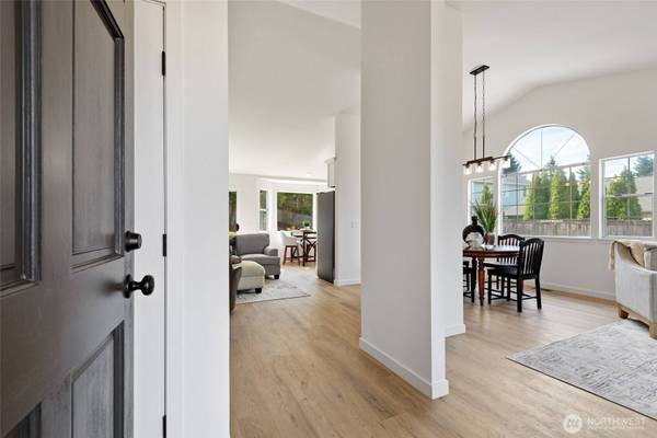 35210 13th PL SW, Federal Way, WA 98023