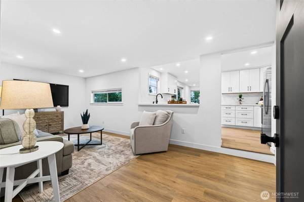 4846 S Kenny ST, Seattle, WA 98118