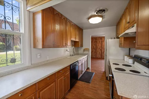 90 Argonaut AVE, San Francisco, CA 94134