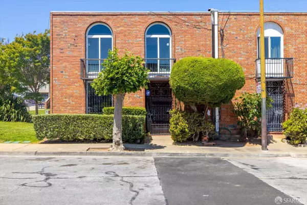 90 Argonaut AVE, San Francisco, CA 94134