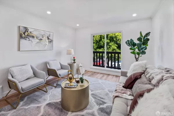 107 Venus ST, San Francisco, CA 94124