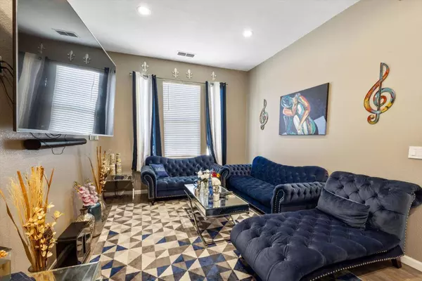 6290 Crestview CIR, Stockton, CA 95219