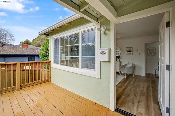 1696 East Ave, Hayward, CA 94541