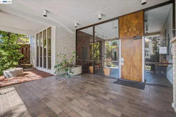 625 El Dorado Ave #106, Oakland, CA 94611