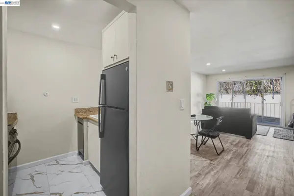 625 El Dorado Ave #106, Oakland, CA 94611