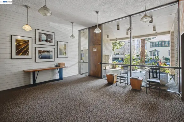 625 El Dorado Ave #106, Oakland, CA 94611