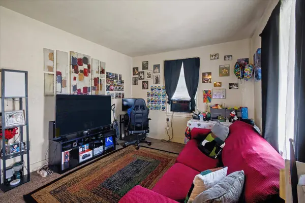 817 King AVE, Stockton, CA 95203