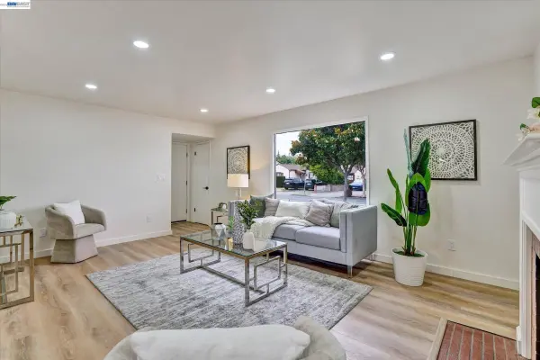 86 Preda St, San Leandro, CA 94577