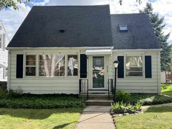 2762 N 82nd St, Milwaukee, WI 53222