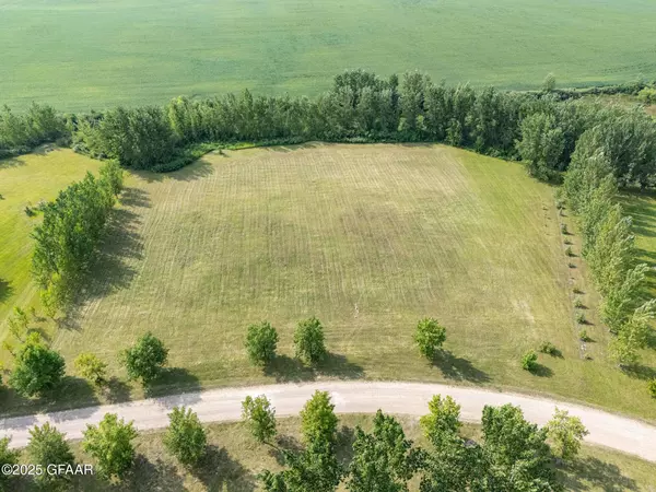 414 COLE CREEK WAY NE, Thompson, ND 58278